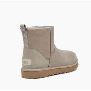 UGG classic mini swirl